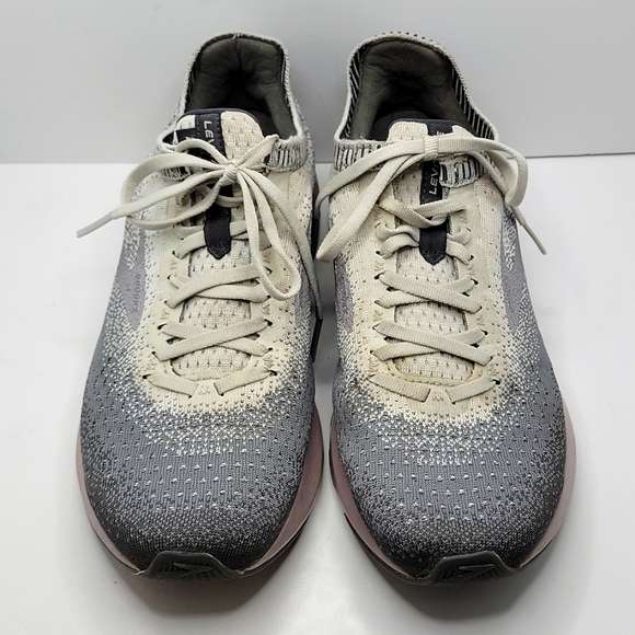 Brooks | Levitate 2 lilac/grey | WMS 9 - Picture 2 of 7